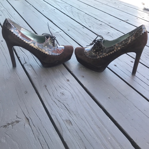 Gorgeous Carlos Santana High Heels - Picture 3 of 8